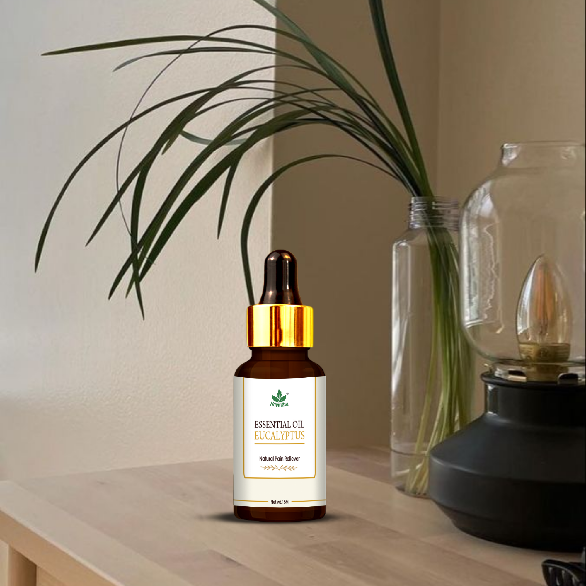 Havintha Pure and Organic Eucalyptus Essential Oil for Skin, Hair and Aromatherapy - 15 ml.